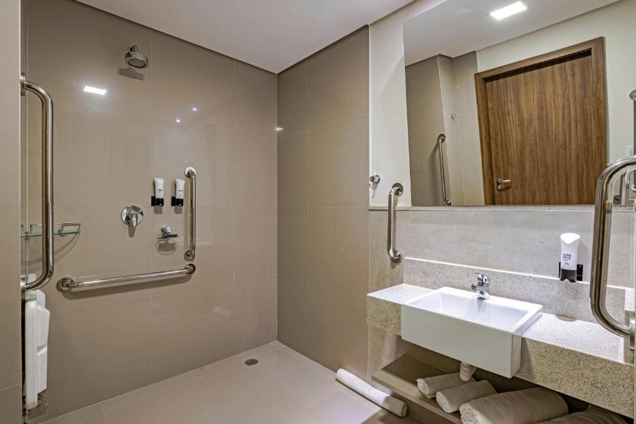 Slim Guarapuava Hotel Buitenkant foto