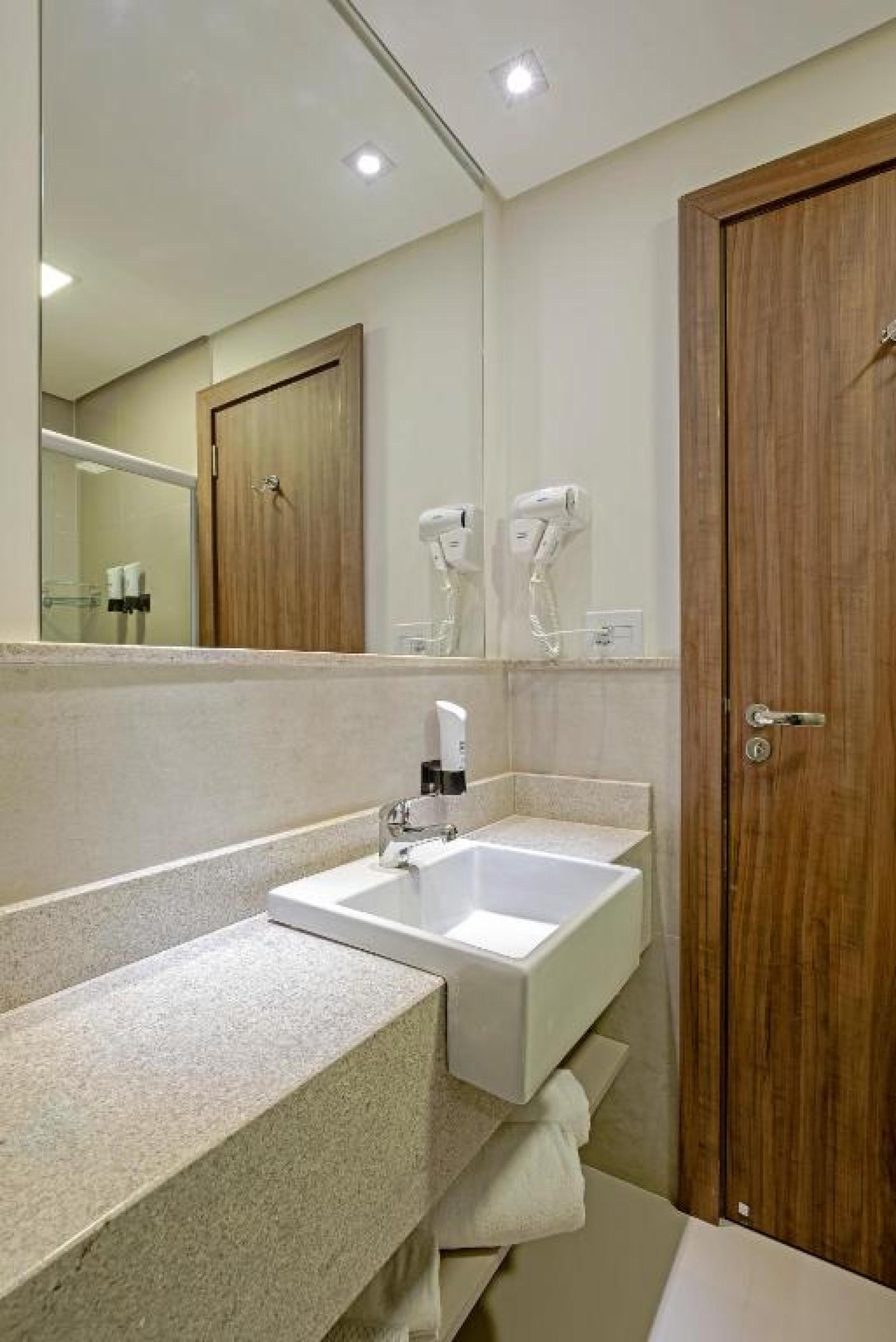 Slim Guarapuava Hotel Buitenkant foto